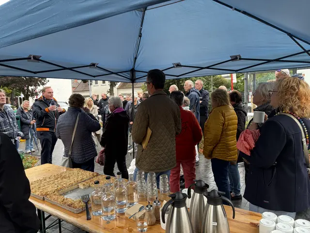Bei dem Stadtschnack kamen die Beteiligten miteinander ins Gespräch | Foto: Stadt_Winsen
