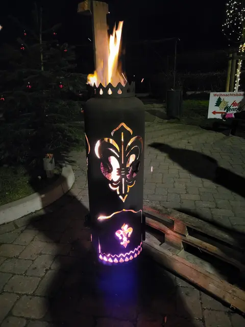 Die Feuertonnen waren nicht nur für eine gute Atmosphäre gut, sie konnten sogar gekauft werden | Foto: sh