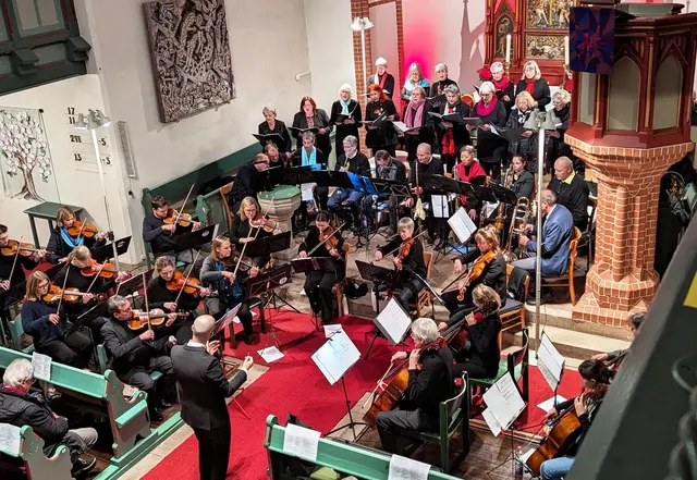 Das Ensemble kommt zum Weihnachtskonzert nach Hanstedt | Foto: Eckhard_Pfeiffer