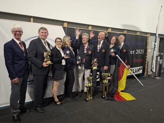 Die Mannschaft mit allen Preisen. Von links Uwe Heimes, Frank Piotter, Barbara Piotter, Petra Wolf, Andreas Schulz, Martin Knackstedt, Katharina Schleiff, Reinhard Luttmann | Foto: Petra Wolf