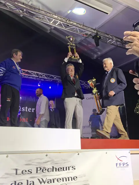 Jubel für Andreas Schulz aus Tönnhausen: Vizeweltmeister in der Einzelwertung | Foto: Petra Wolf