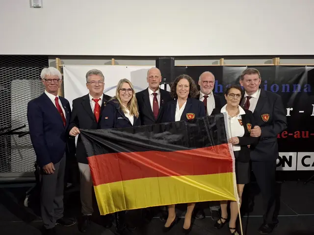 Die Mannschaft (v. li.) Uwe Heimes, Andreas Schulz, Petra Wolf, Martin Knackstedt, Katharina Schleiff, Reinhard Luttmann, Barbara Piotter, Frank Piotter | Foto: Petra Wolf