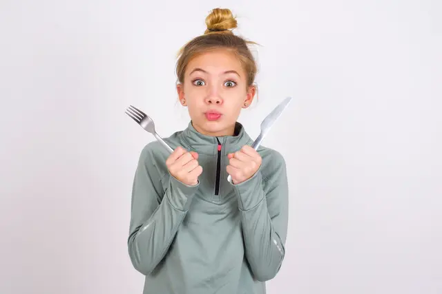 Essen fällt aus - das ist zum Teil bittere Realität für Schülerinnen und Schüler am Schulzentrum Süd | Foto:  Roquillo/ Adobe Stock