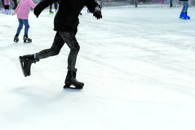 Mit dem Eislaufen auf dem Peets Hoff wird es erstmal nichts - Symbolbild | Foto: Andriy/AdobeStock