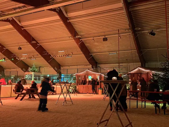 Hüttenzauber in der Harsefelder Eishalle | Foto: Stadtmarketing Harsefeld