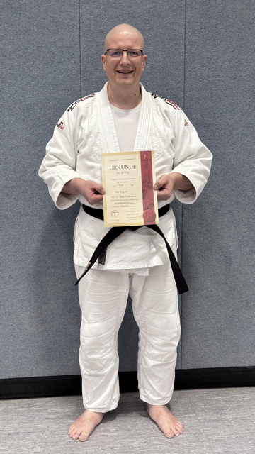 Der Ramelsloher Kindertrainer Jan Eggert nach bestandener Prüfung | Foto: Jan Eggert