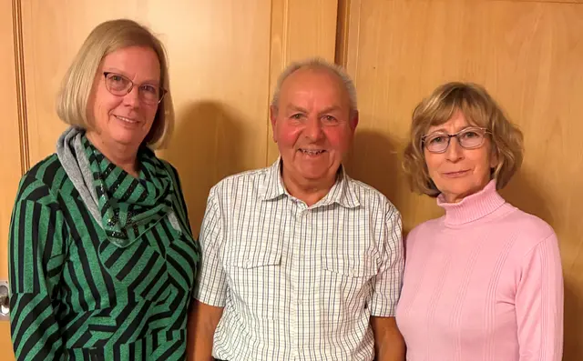 Der neue ADFC-Vorstand (v. re.): erste Sprecherin Doris Martin, Stellvertreter Günter Scheele sowie Stellvertreterin und Kassenwartin Petra Behnke | Foto: Dorette Henneke