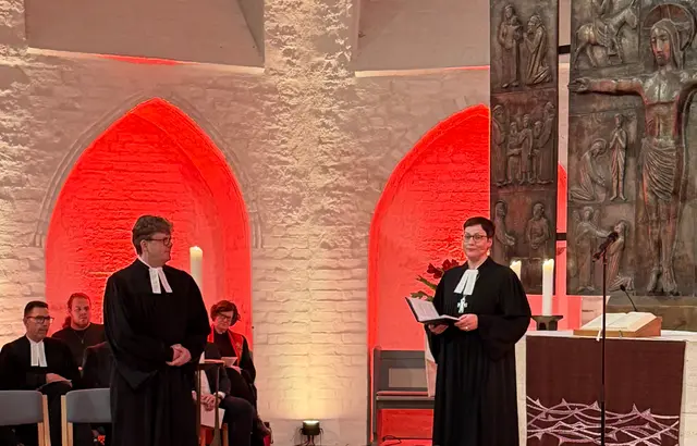 Regionalbischöfin Marianne Gorka verabschiedete Superintendent Christian Berndt in den Ruhestand | Foto: Kirchenkreis Winsen (Luhe)