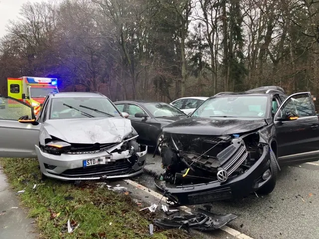Die Unfallstelle auf der B73 | Foto: Polizei