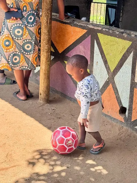  Fußball ist wie überall in Afrika eine der größten Attraktionen | Foto:  Viebrockhaus AG