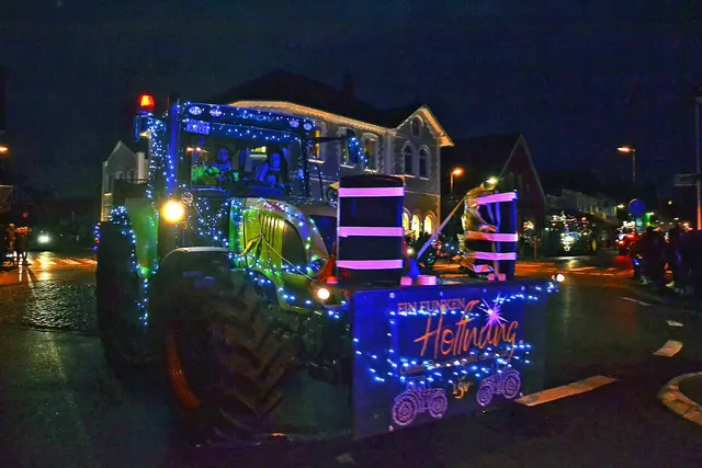 Am 20. und 23. Dezember finden im Landkreis Stade noch vier Lichterfahrten statt | Foto: sc