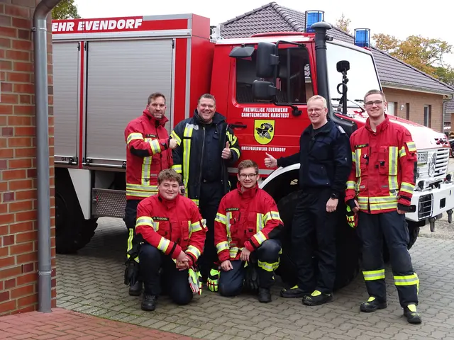 Und Action - Videodreh des YouTuber „FeuerwehrWilly“ bei der Feuerwehr Evendorf  | Foto: presse_ffsgh