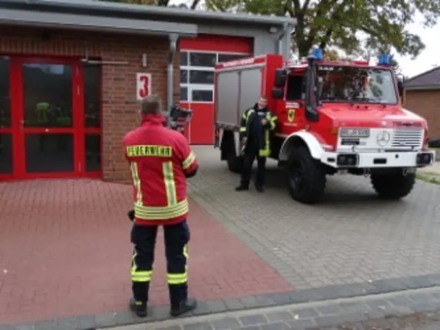 Videodreh des YouTuber „FeuerwehrWilly“ bei der Feuerwehr Evendorf  | Foto: presse_ffsgh