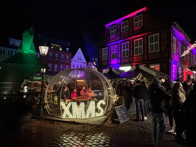 Den Weihnachtsmarkt vor der Tür: Praktisch und trotzdem besinnlich für die beiden Urlauber | Foto: pau