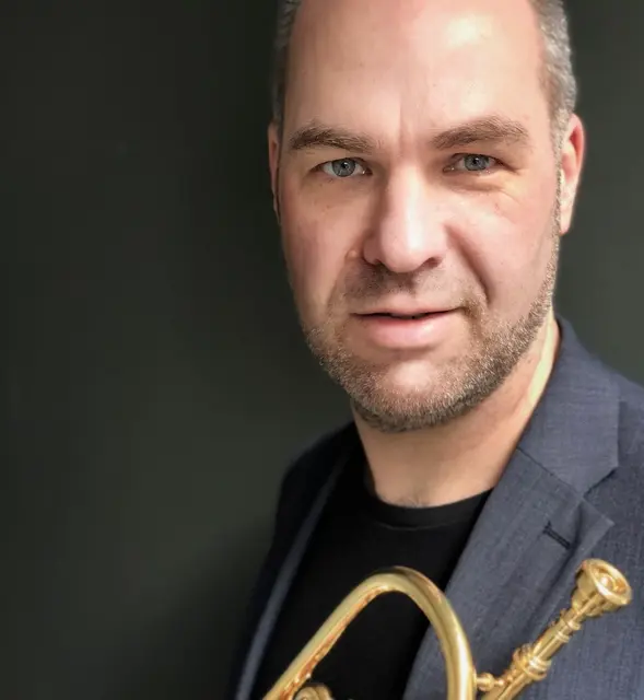 Der Hamburger Trompeter Christoph Semmler musiziert beim Silvesterkonzert | Foto: privat