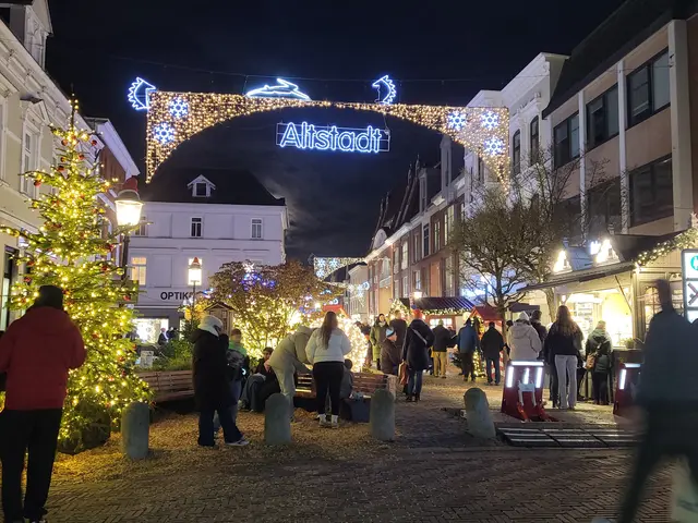 Ein letztes Mal herzlich willkommen im Wintermärchen: der festlich beleuchtete Eingang in die Altstadt | Foto: wd