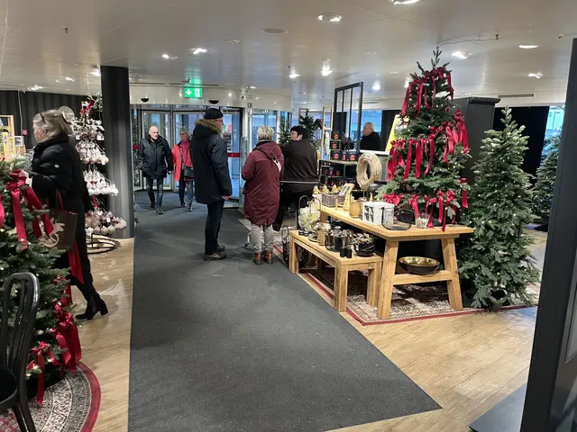 Weihnachtsdekoration zu Schnäppchenpreisen beim Aprés-Weihnachts-Shopping | Foto: Sandra Polenz