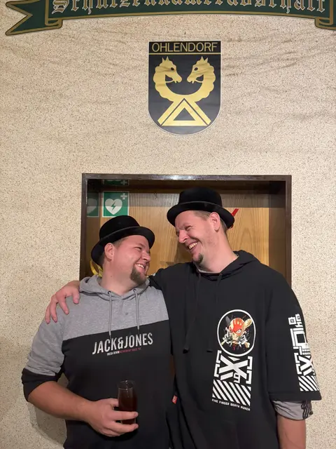 Die Faslamseltern 2026: André Kurth und Julian Köhler  | Foto: Faslamsclub Ohlendorf