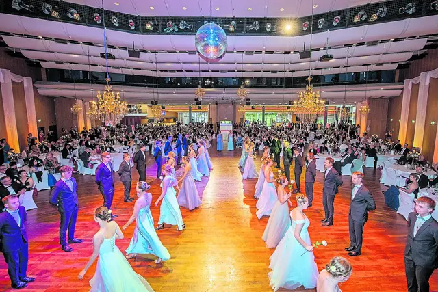Die Stader Ballnacht zählt zu den gesellschaftlichen Großereignissen in der Region | Foto: Martin Elsen