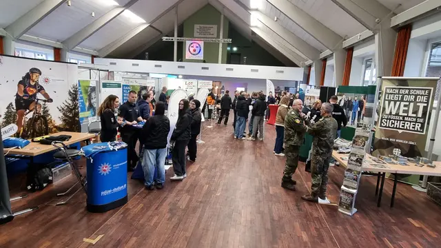 Rund 30 Unternehmen stellen sich vor | Foto:  Kultur- und Sportverein Altes Land e.V