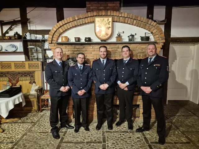Jugendfeuerwehr (v.li.): Alexander Gosler, Kevin Ulshöfer, Tim von der Heyde, Tobias Meyer und Danny Waltersdorf | Foto: Feuerwehr