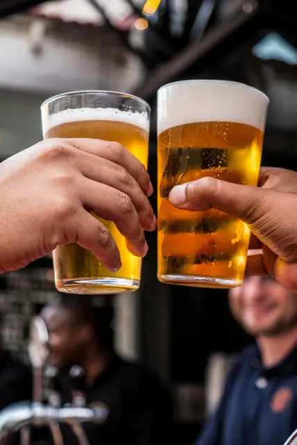 Der Alkoholkonsum ging in den vergangenen Jahren in Deutschland leicht zurück | Foto: Bohlemedia