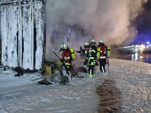 Der Anhänger war schnell gelöscht | Foto: Feuerwehr Hanstedt