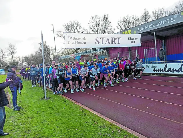 Kurz vor dem Start im Kehdinger Stadion  | Foto: ig