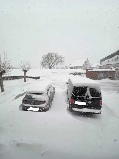 Schneeverwehungen im LK Stade  | Foto: Mel aus Jork 