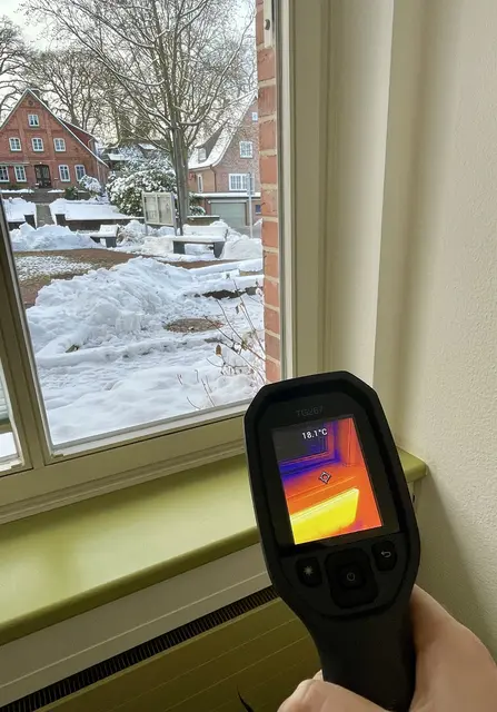 Eine Wärmebildkamera wie diese können die Bürger jetzt im Hanstedter Rathaus ausleihen | Foto: Samtgemeinde Hanstedt