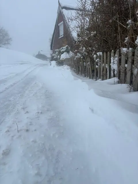 Estebrügge versinkt im Schnee | Foto: Stefanie Schimanski