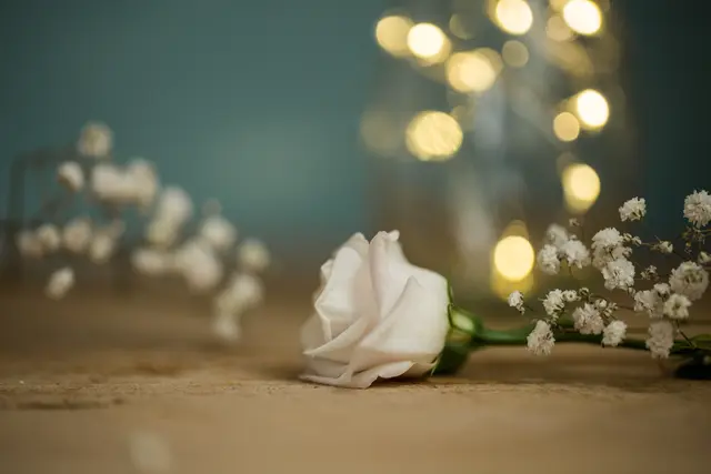 Die Jorker Kirche lädt zum Holocaust - Gedenktag ein. | Foto: Adobe Stock