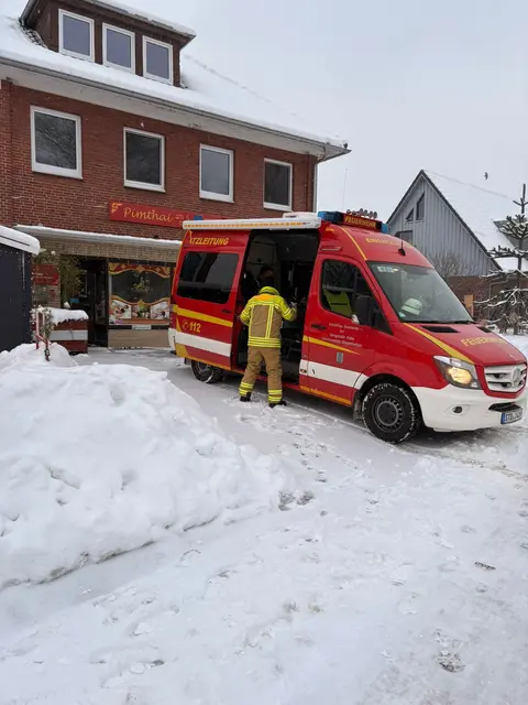 Ein Wasserrohrbruch in einem Keller ist der erste Einsatz | Foto: Freiwillige Feuerwehr Wiepenkathen