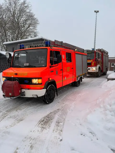 Die Wiepenkathener Feuerwehr macht sich einsatzbereit | Foto: Freiwillige Feuerwehr Wiepenkathen
