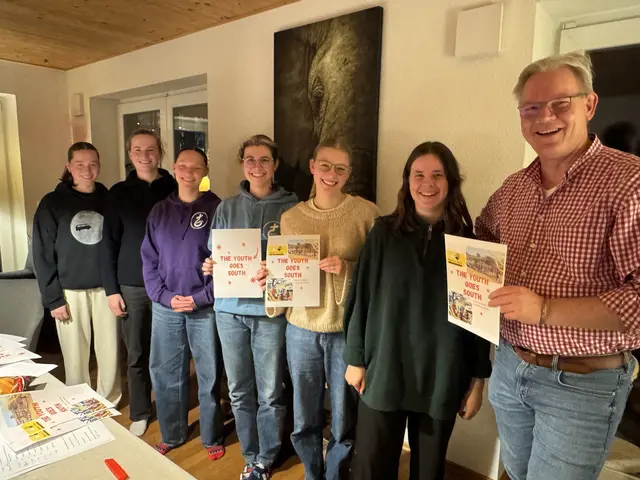 Insgesamt neun junge Erwachsene reisen im Juli mit Pastor Markus Kalmbach (re.) nachSüdafrika und Eswatini | Foto: Markus Kalmbach