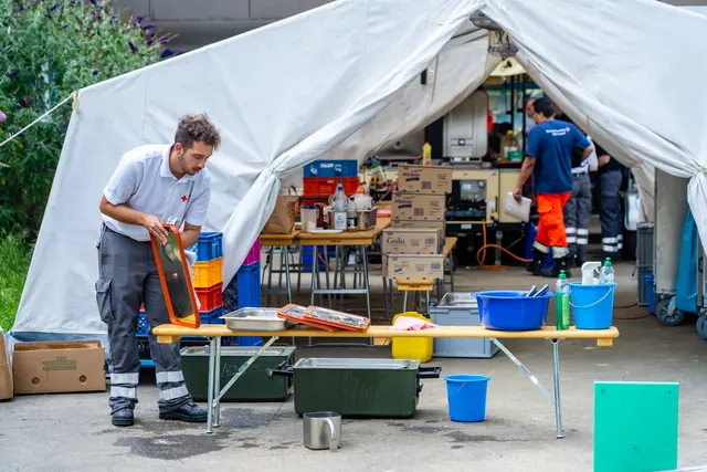 Das DRK hilft im Katastrophenfall u.a. mit mobilen Feldküchen | Foto: Philipp Köhler / DRK
