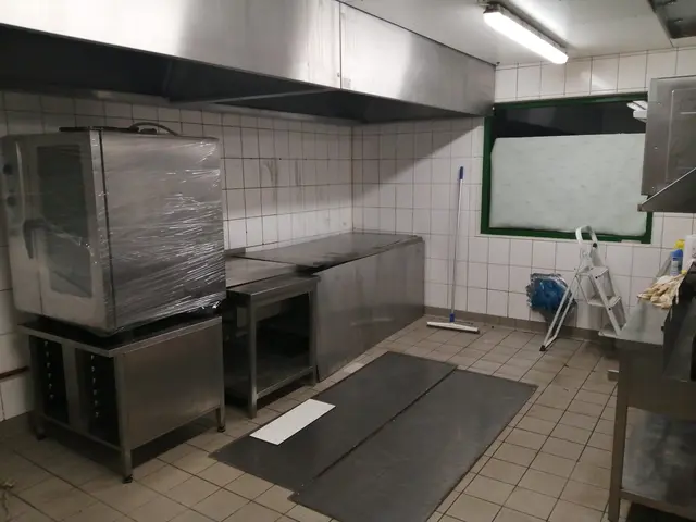 Nach dem Brandschaden im Juli 2025 wurde die Küche des Helbach-Hauses vergangene Woche saniert | Foto: sra