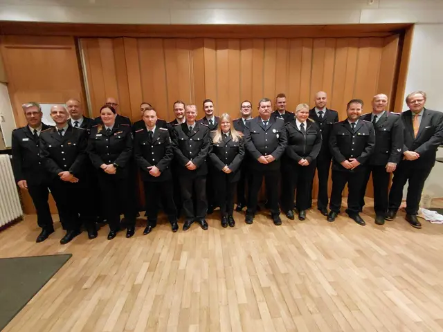 Alle Beförderten und Geehrten | Foto: Sebastian Beecken