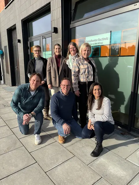Leitung Jana Rux (hinten links) mit ihrem Team „Assistenz in Buchholz“ | Foto: Sozialkontor