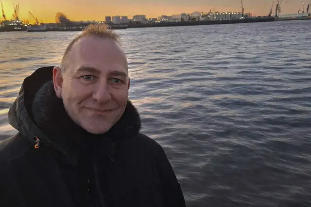Buxtehuder Lars Roggemann schreibt Songs, um mit der Trauer über den Verlust seiner Ehefrau umzugehen | Foto: Lars Roggemann