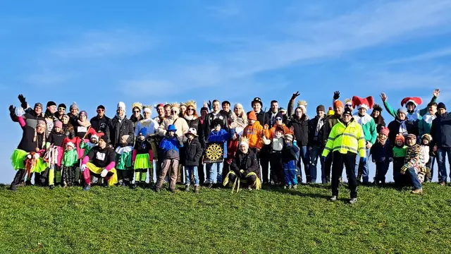 Faslam in Hoopte zieht immer viele bunte Menschen an | Foto: Julius Lehmbeck
