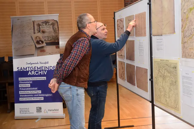 Die Karten- und Luftbildausstellung ist Teil des Jubiläumsprogramms zum 40-jährigen Bestehen des Samtgemeindearchivs Harsefeld  | Foto: Samtgemeindearchiv Harsefeld