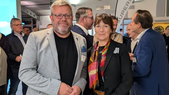 Ralf Dessel (Erster Statradt) und Kerstin Maack (Wirtschaftsförderin der Hansestadt Buxtehude) | Foto: Tobias Benecke