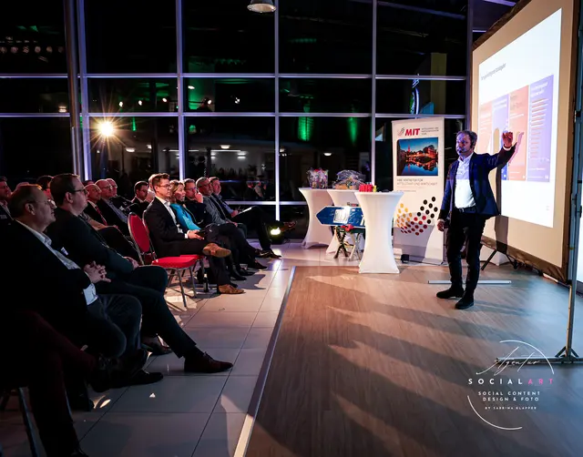 Foto: SocialART   Social Content Design &amp; Foto