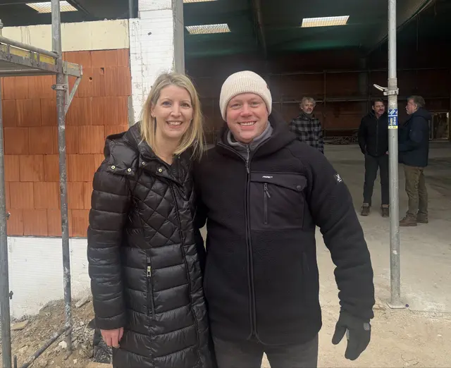 Kristof Burmeister (47) mit seiner Frau Jessica Burmeister (38)