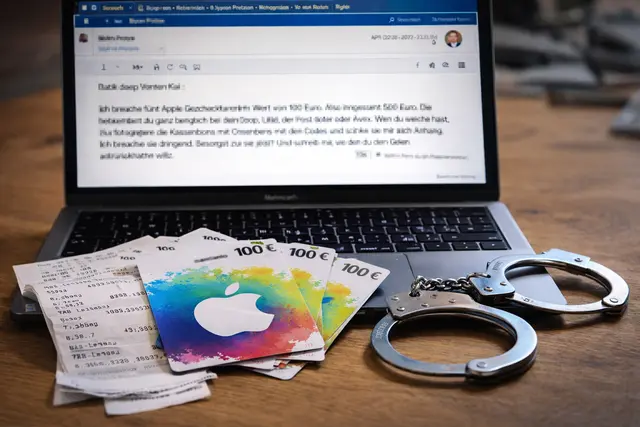 Online-Betrüger haben es immer wieder auf Gutscheinkarten abgesehen. Oftmals versenden sie täuschend echte Fake-E-Mails | Foto: KI-generiert