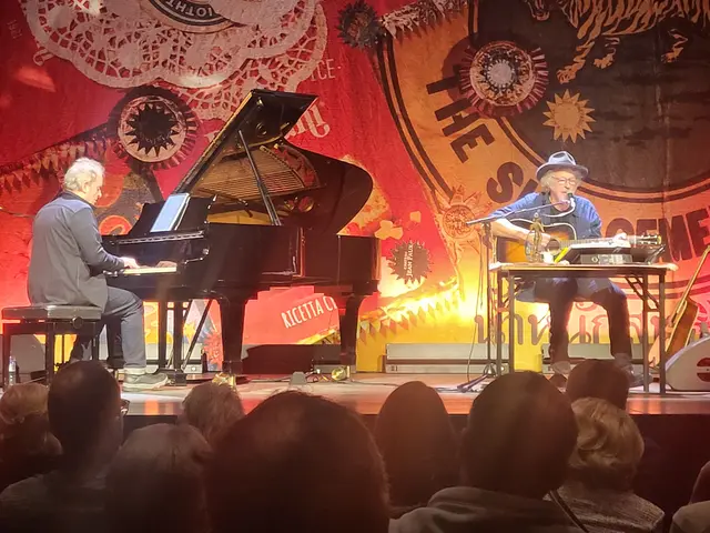 Wolfgang Niedecken (re.) und Pianist Mike Herting auf der Bühne der Buchholzer Empore | Foto: ce