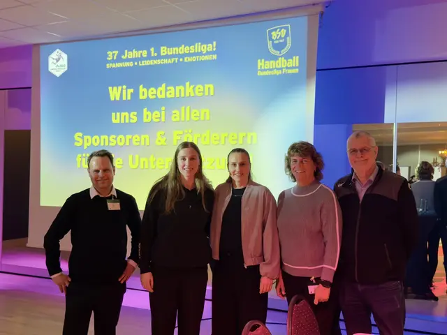 Jörn Stolle, Jolina Huhnstock, Saskia Lang, Andrea Bölk und Peter Prior blicken mit viel Optimismus auf die Entwicklung des Frauenhandballs 
 | Foto: BSV