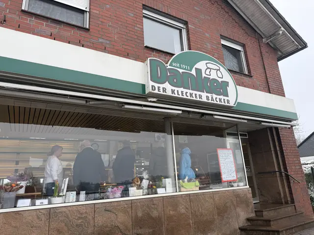 Ein vertrauter Anblick – und doch ein Abschied: Nach Jahrzehnten schließt die Bäckerei Danker in Rosengarten endgültig | Foto: tml