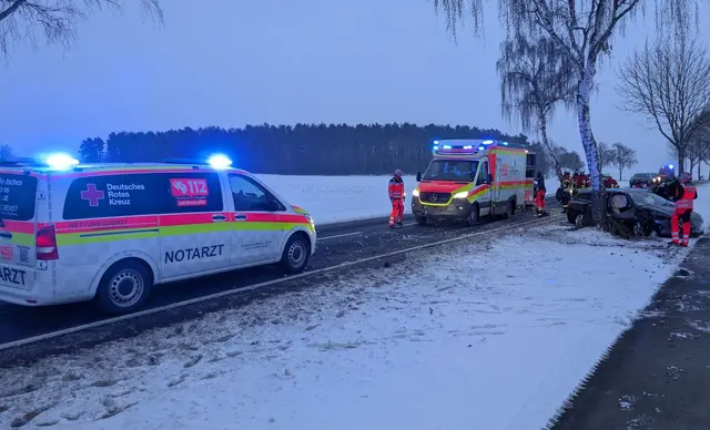 Einsatz am Unfallort der Ortsfeuerwehren Marxen der Feuerwehren der Samtgemeinde Hanstedt | Foto: FF_Hanstedt